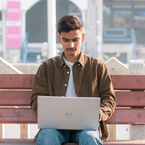 Guide: Legit Online Jobs for Students with No Investment