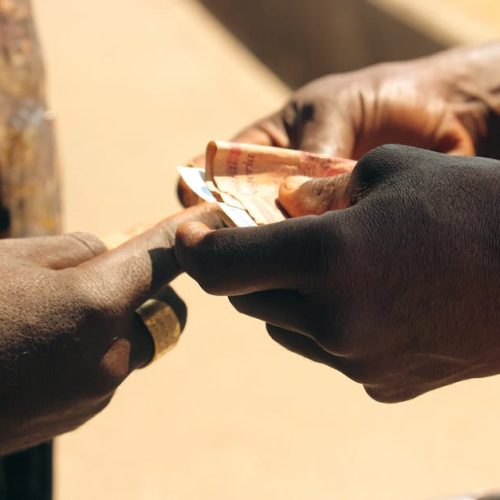 Guide: Side Hustles for Introverts: Make Money Without Talking to People