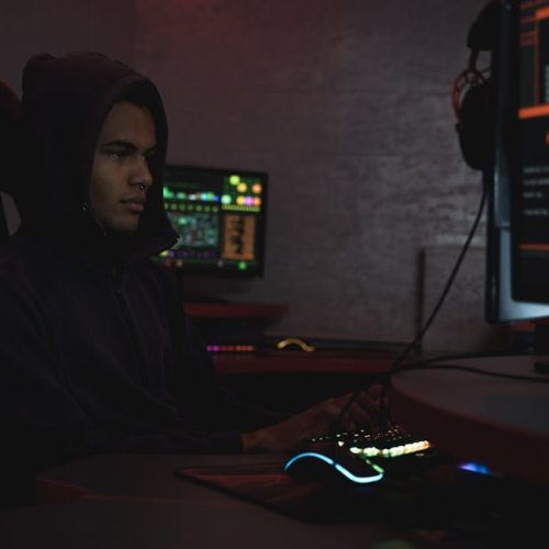 Guide: Productivity Hacks for Night Owls and Procrastinators